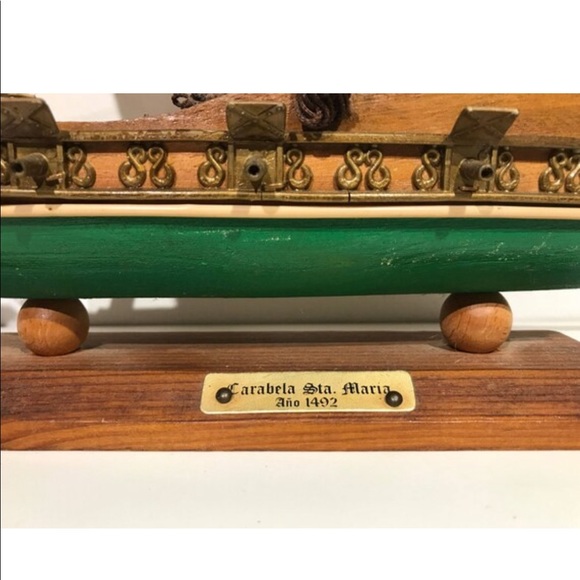 Vintage Christopher Columbus Santa Maria 1492 Scaled Model Ship - Picture 4 of 9